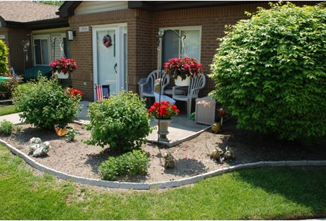 Flowers and yard decorations